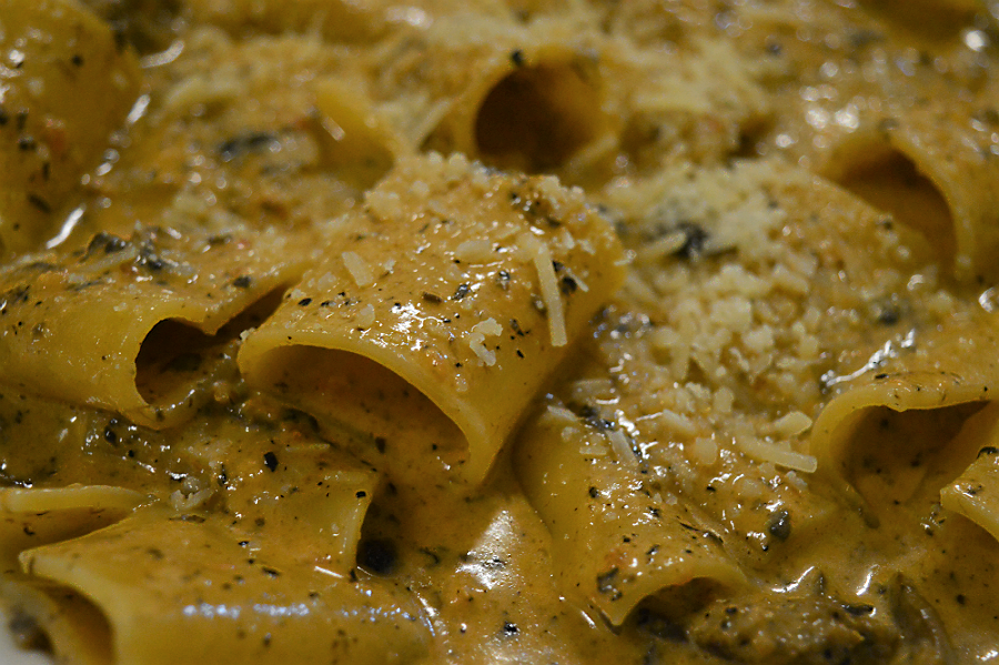 Italian pasta, paccheri al profumo di tartufo